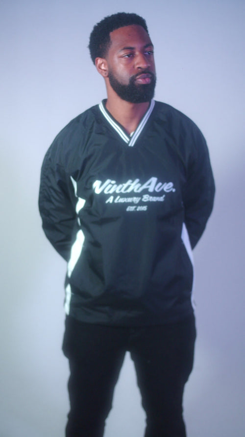 Avenue Luxury Pullover